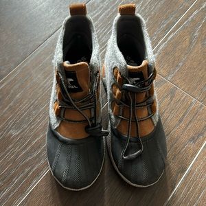 Women’s size 5 Sorel boots